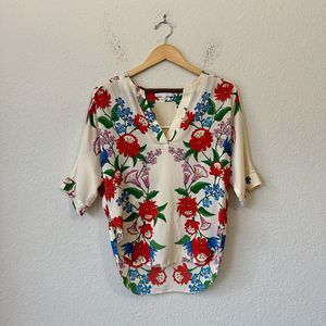 AMANDA UPRICHARD 100% Silk Hi-Lo V-Neck Blouse Top in Floral Multicolor